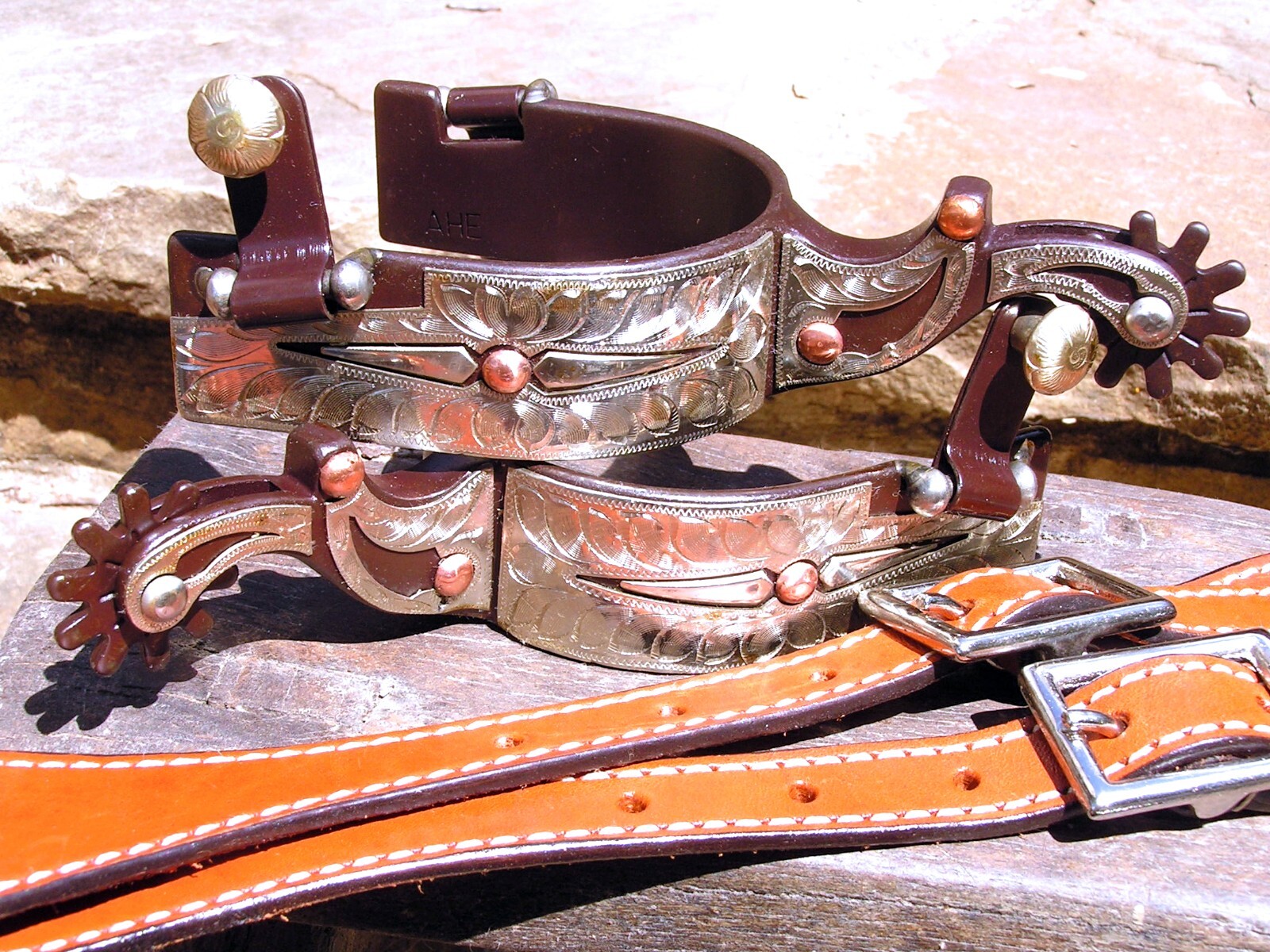 Men's show spurs WITH leather straps