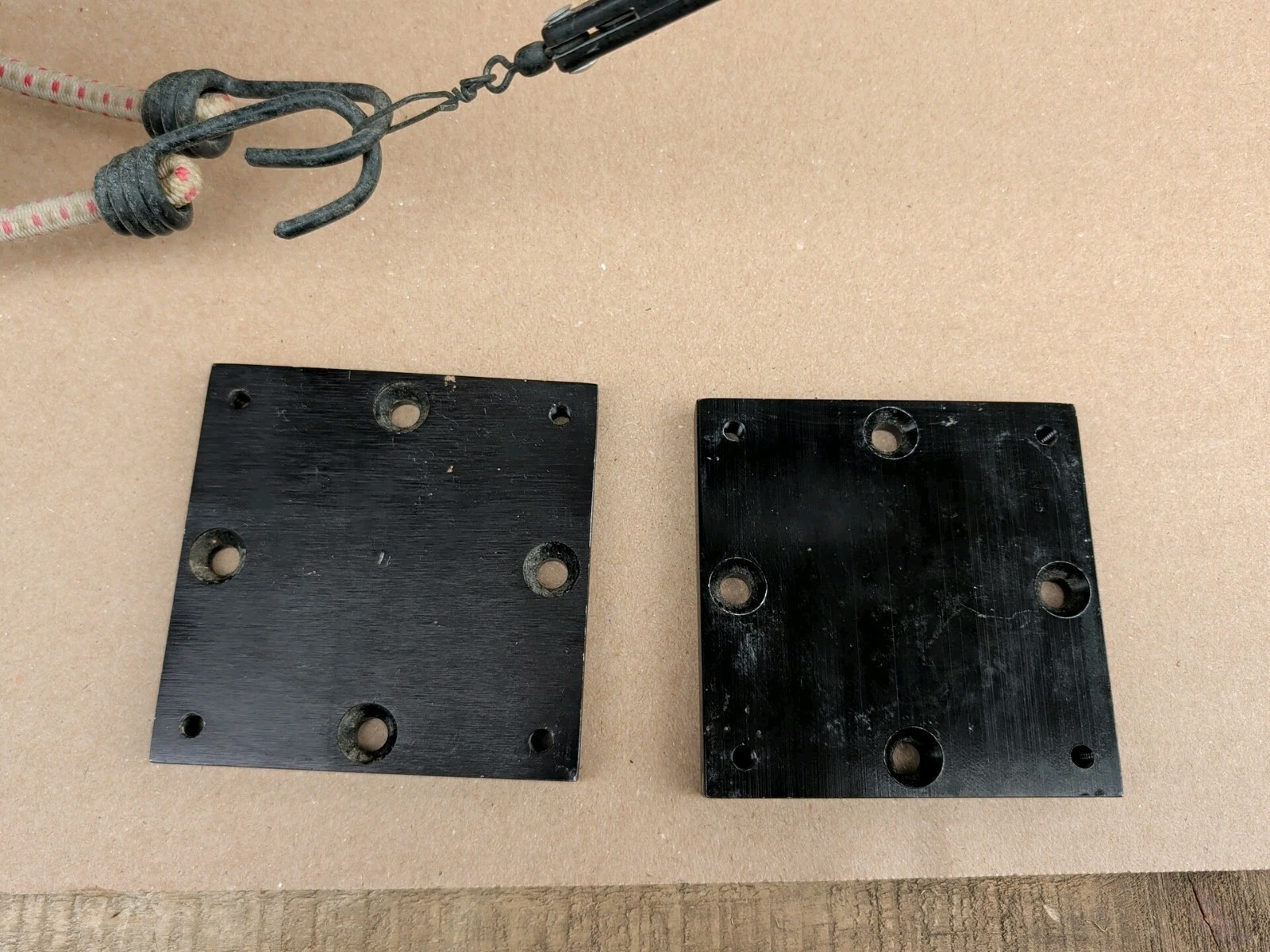 2 Big Jon Manualy Operated Downriggers, W/ Base, Counter and Steel Line