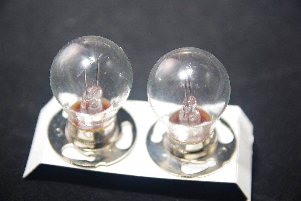 GE 1631X New  Microscope Light Bulbs Pair