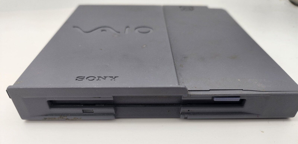 SONY® VAIO Model PCGA-FD7 3.5" Floppy Disk Drive - UNTESTED