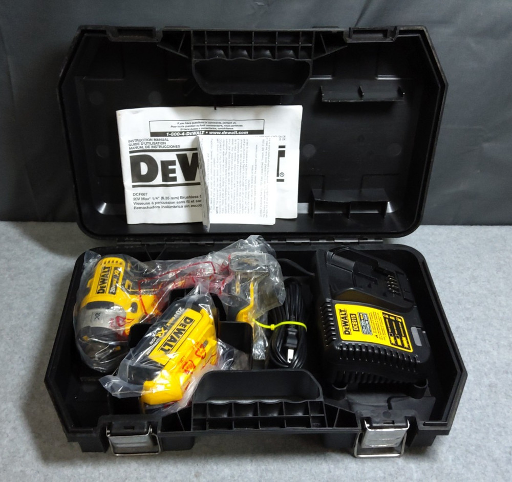 Dewalt DCF887 1/4" Cordless Impact Driver In Case