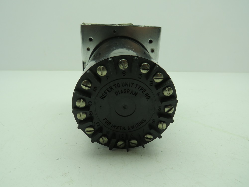 Eagle Signal Controls HP56A607 Cycl-Flex 0-60 Minute Timer Locking Dial