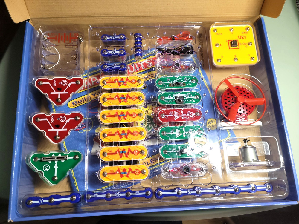 2x Sets Snap Circuits XP 2011 Microcomputer Kit SCXP-50 Elenco New + SC-100 Used