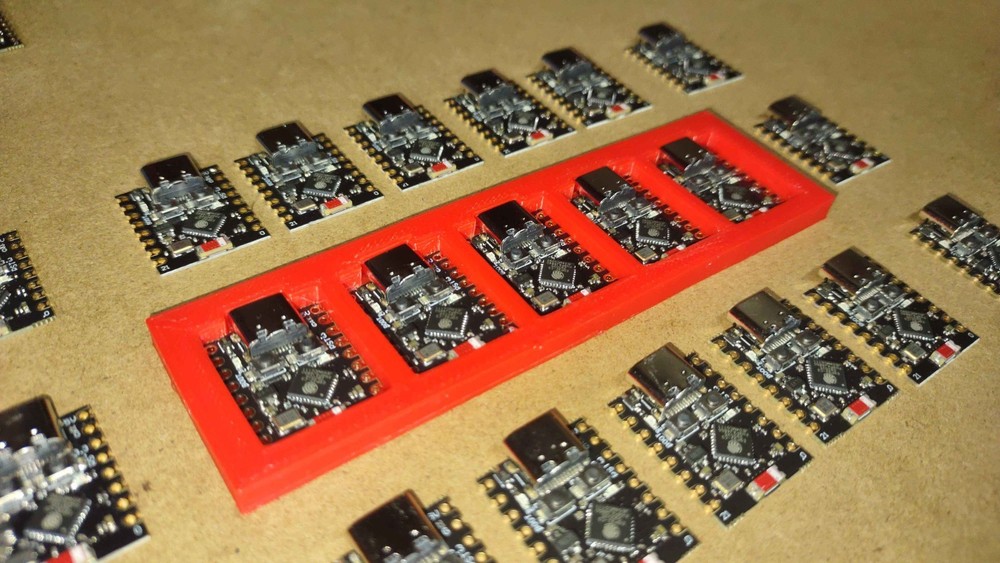 ESP32-C3 Super Mini - 5 PACK! - WIFI Micro Computer 4MB USB-C - Bluetooth + Case