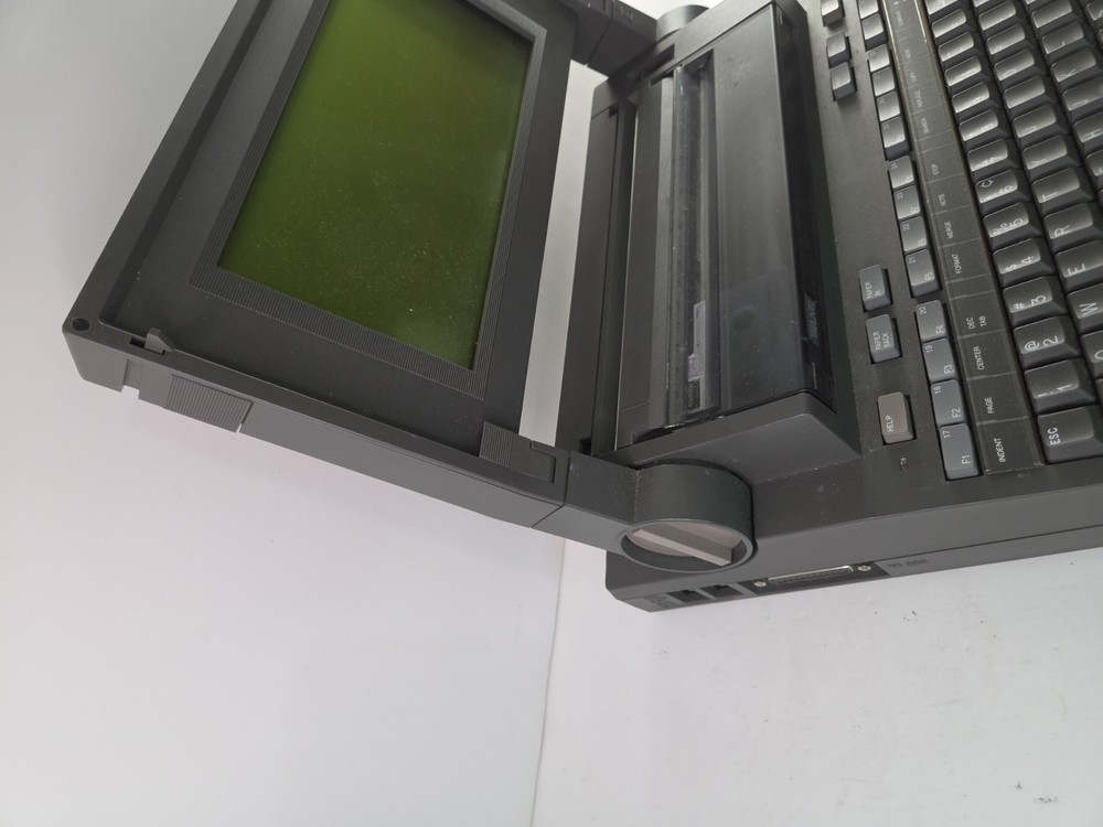 *Untested Wang WLTC Laptop PC Computer 1986