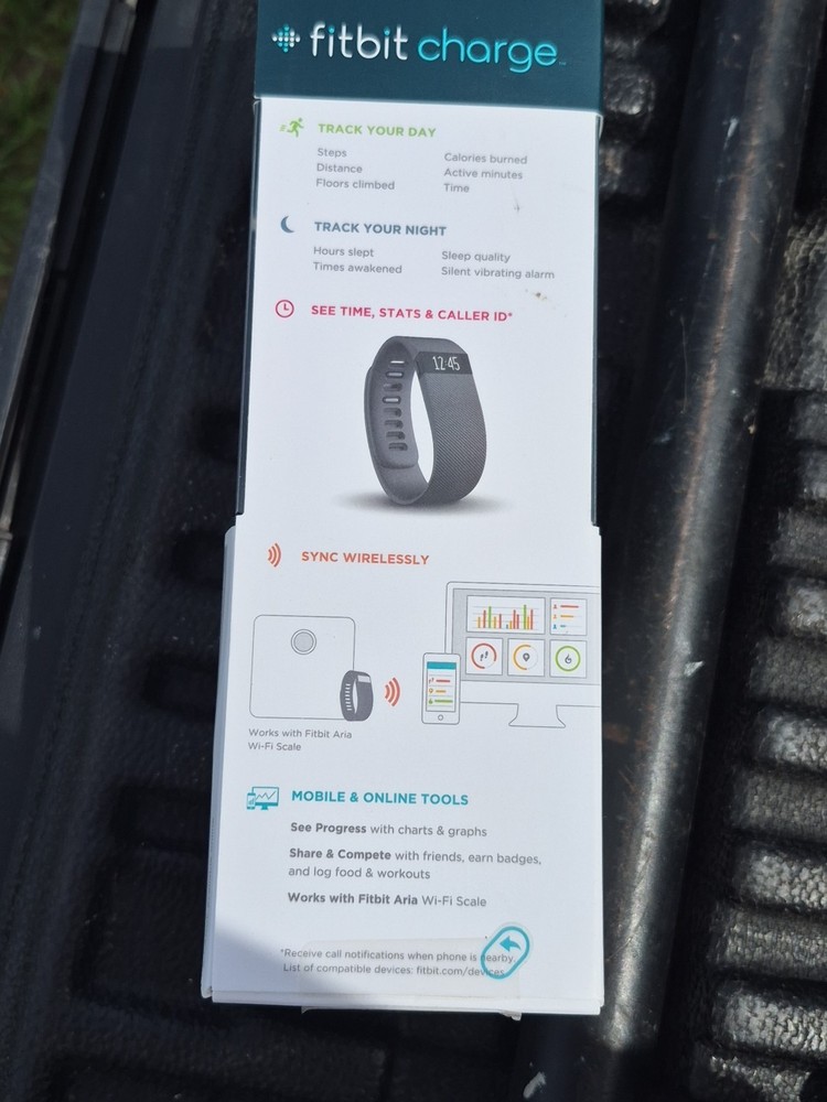 Fitbit Charge HR Wireless Activity Wristband - Small New/Open-