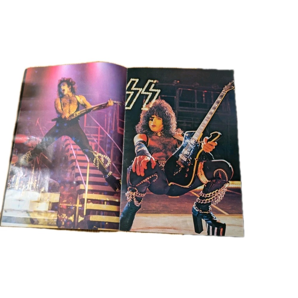 KISS World Tour '77 & '78 Vintage Concert Program Tourbook Love Gun Alive II