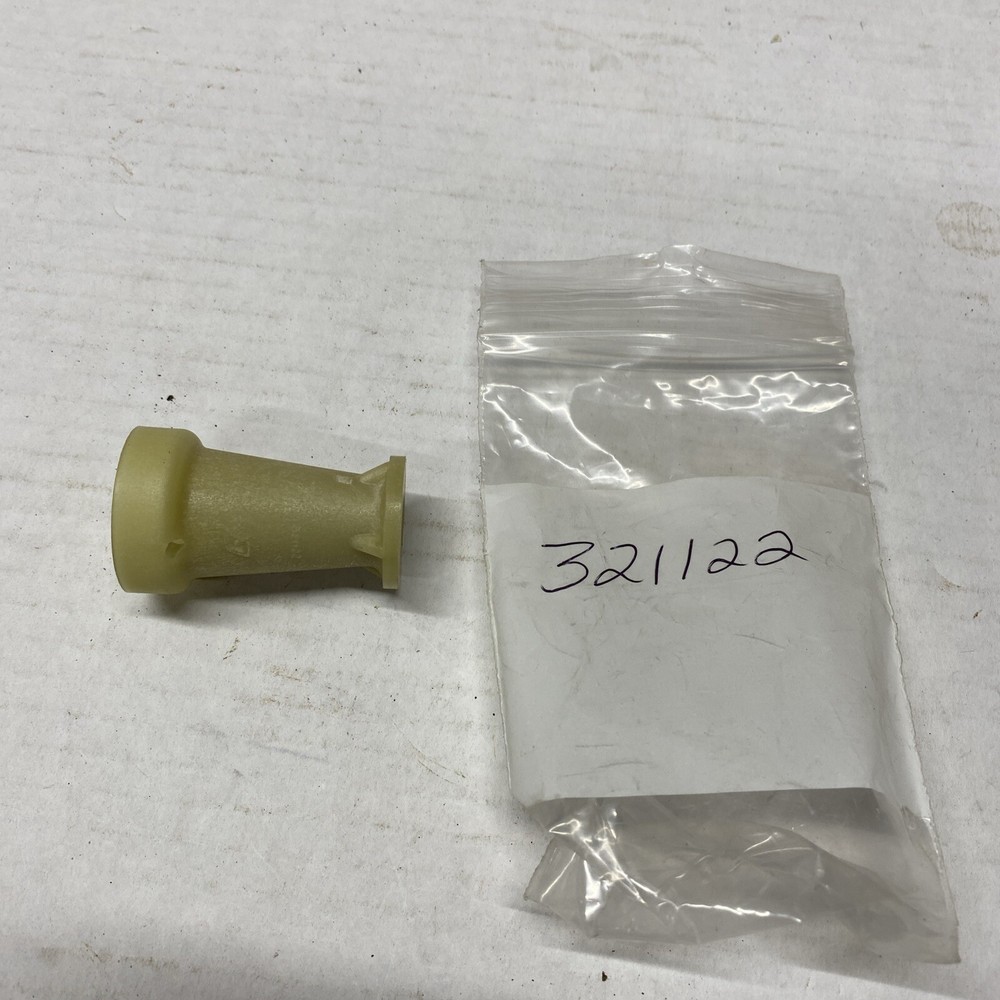 Evinrude Johnson Shift Rod Spacer 321122   BB-370