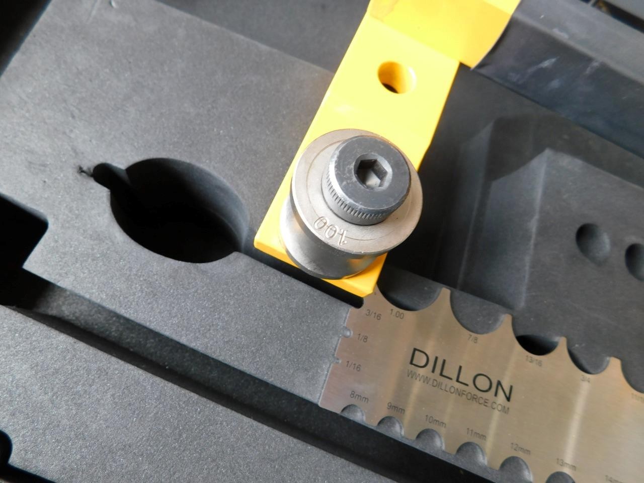 DILLON QUICK CHECK AWT05-508114 10,000 LBF WIRE TENSION METER GAUGE GAGE
