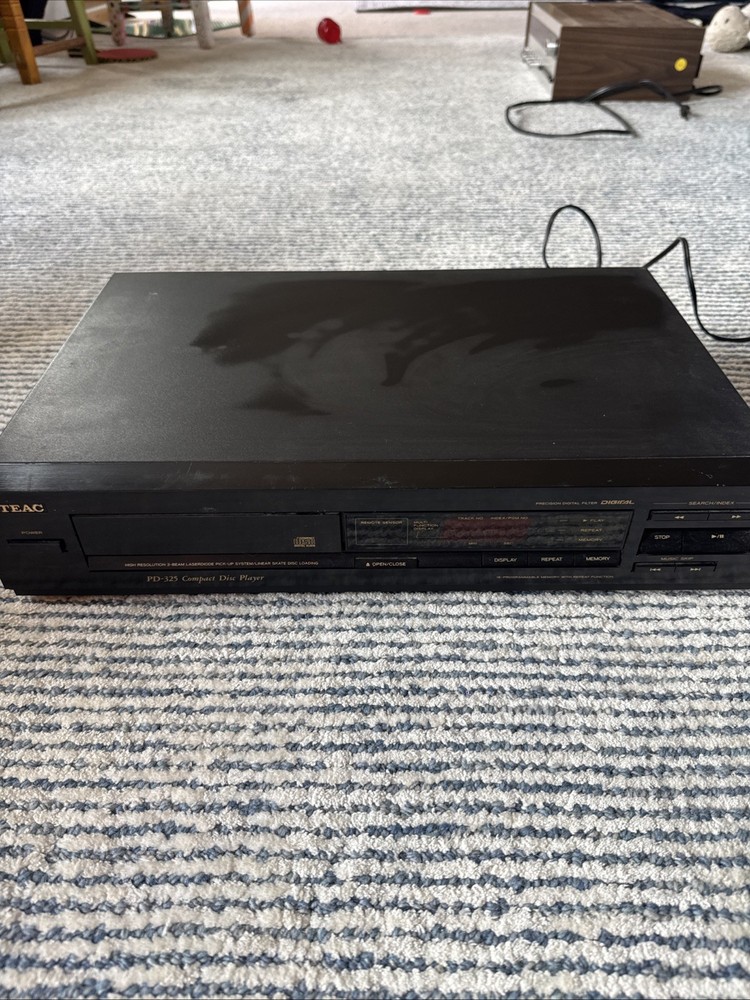 Vintage TEAC PD-325 Compact Disc Player