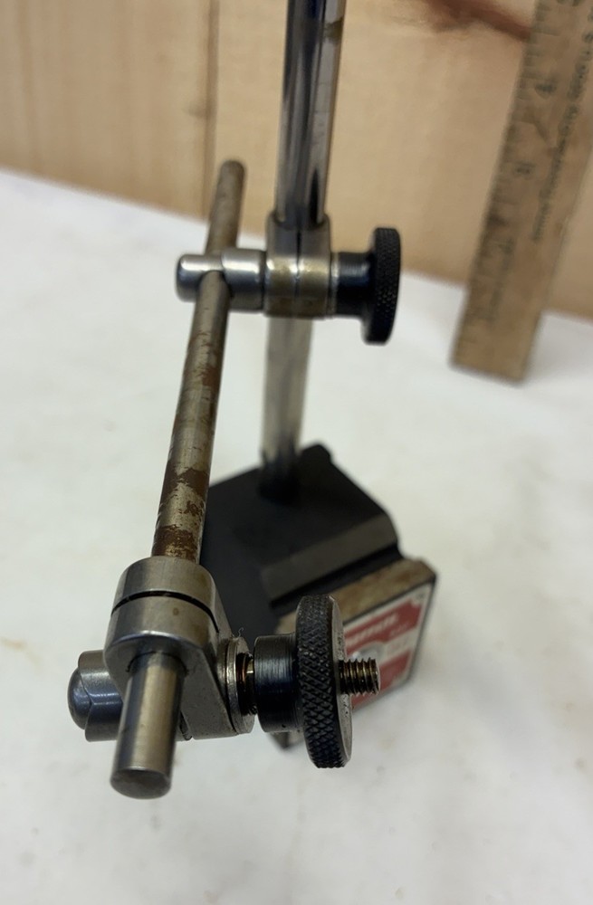 STARRETT MAGNETIC BASE #657 with INTICATOR RODS