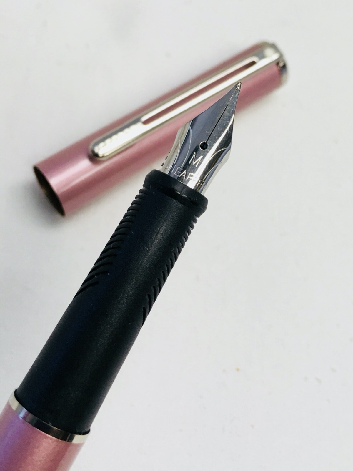 Sheaffer Agio Pink "M" Nib Fountain Pen -- DAMAGED BOX