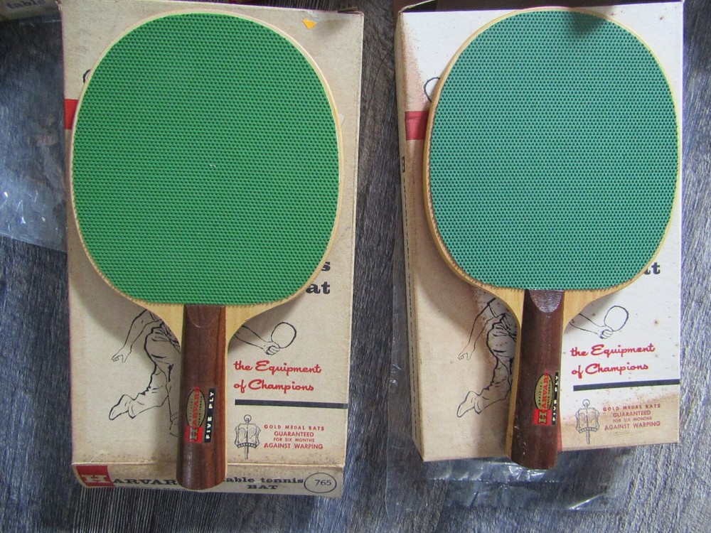 VINTAGE HARVARD TABLE TENNIS SET