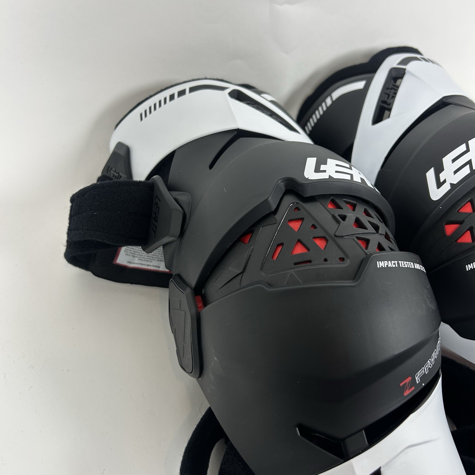 Leatt Z-Frame Knee Braces Motocross Dirt Bike Off-road ATV White Pair SIZE L