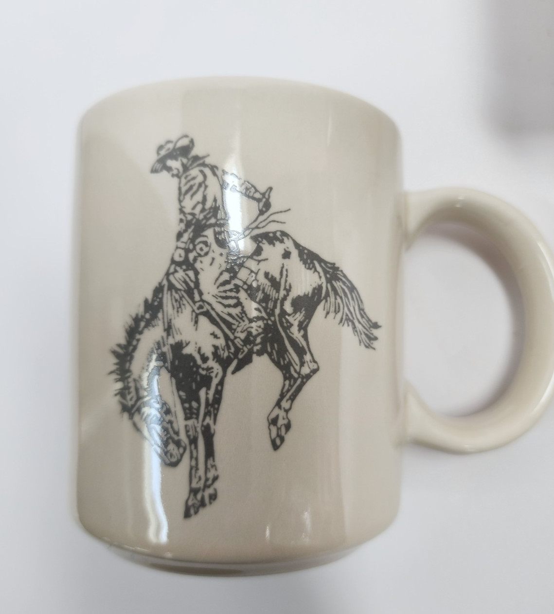 VTG Marlboro/Cowboy/Remington Art Ceramic COFFEE MUG SET OF 4 Cream