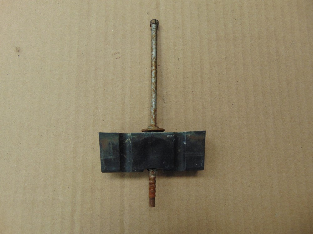 2003-2011 CROWN VICTORIA BATTERY HOLD DOWN BRACKET