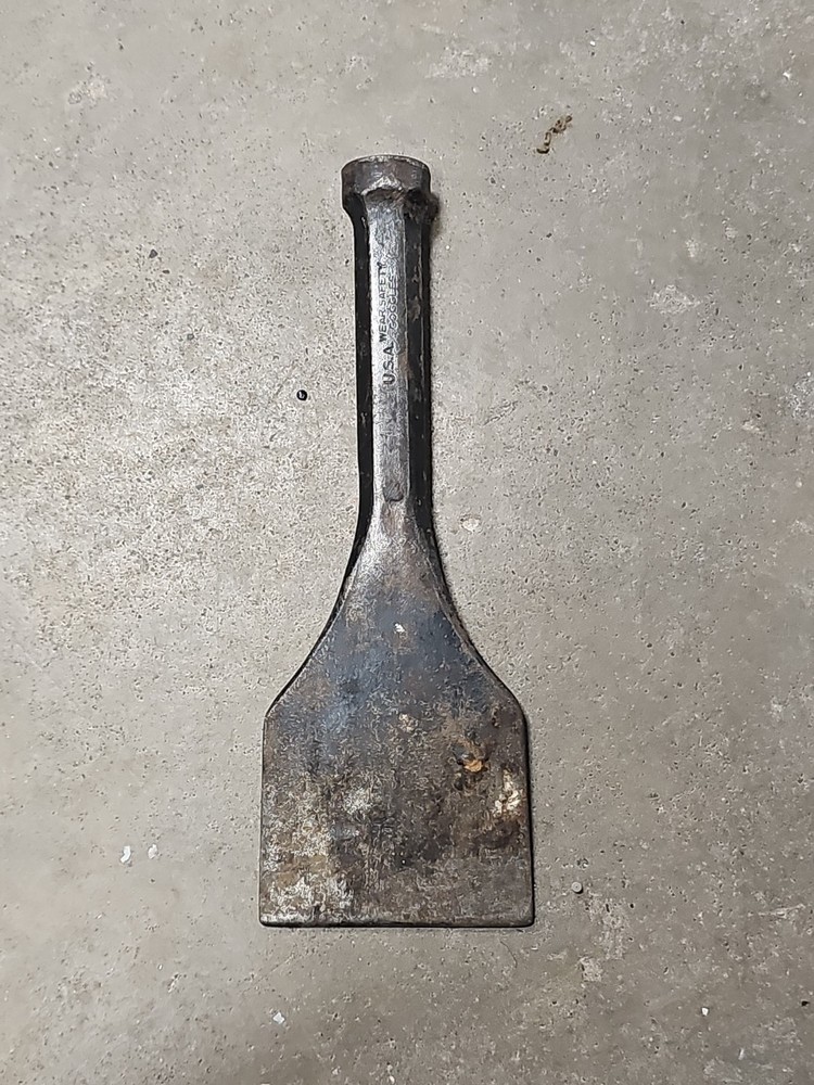 Vintage Stanley 16-237 chisel 2 3/4" wide 8" long