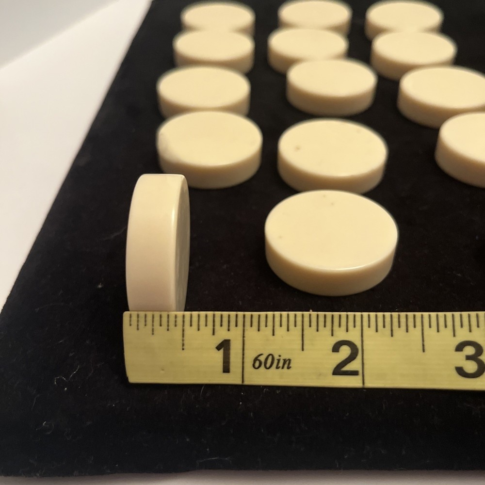 VINTAGE 30 PIECES CREAM & BROWN BAKELITE? BACKGAMMON Read Description