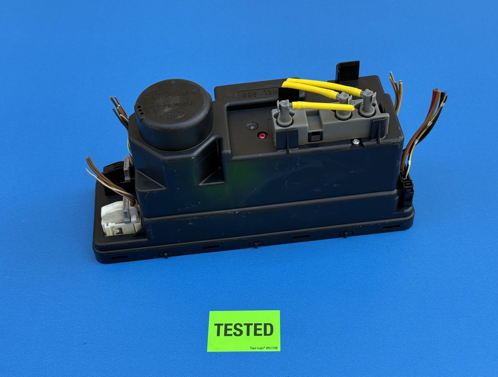 97-04 Mercedes R170 SLK230 SLK320 SLK32 AMG Central Door Locking Vacuum Pump OEM