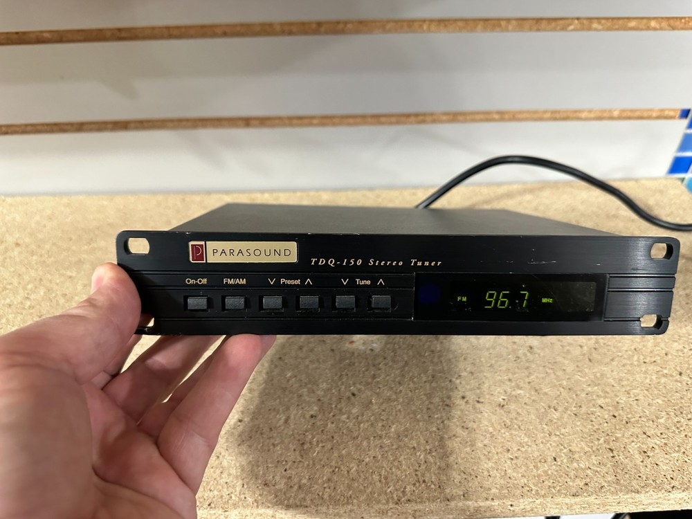 Parasound TDQ-150 Stereo Tuner