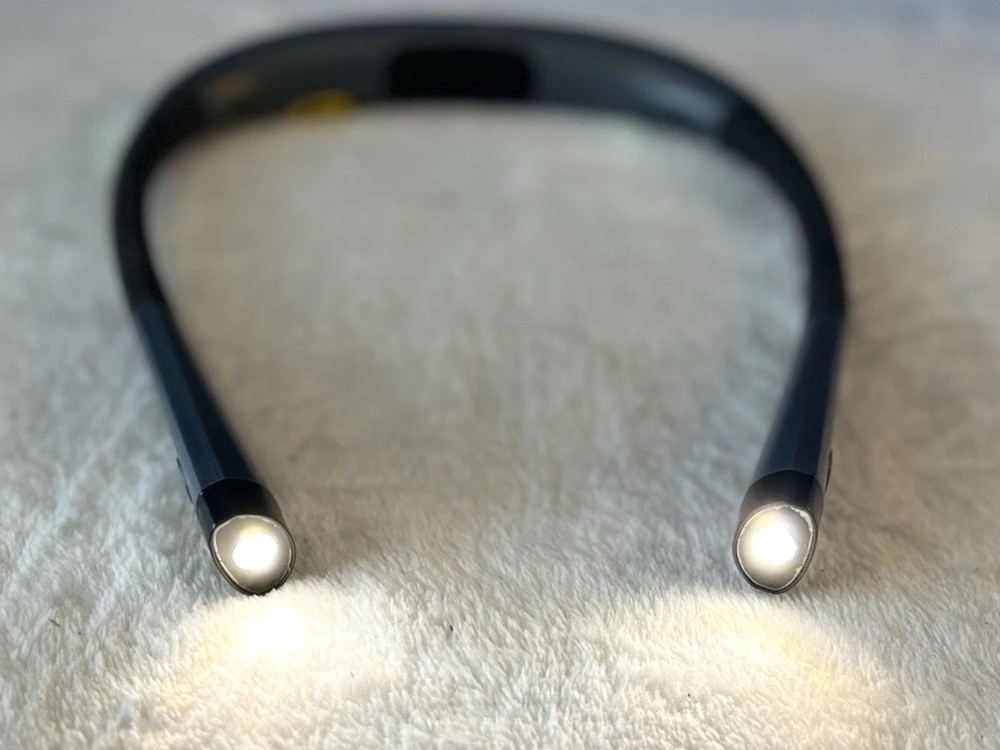 Original Glocusent LED NeckReading Light.