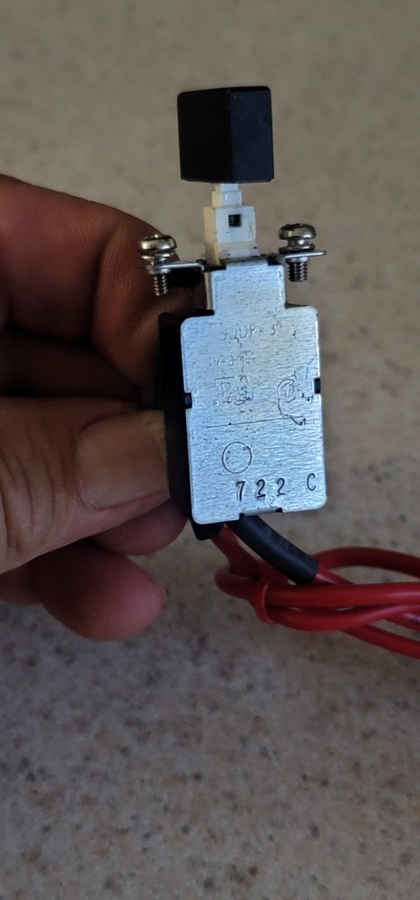 POWER SWITCH W/ CAP FOR RANGER RCI 2995DX
