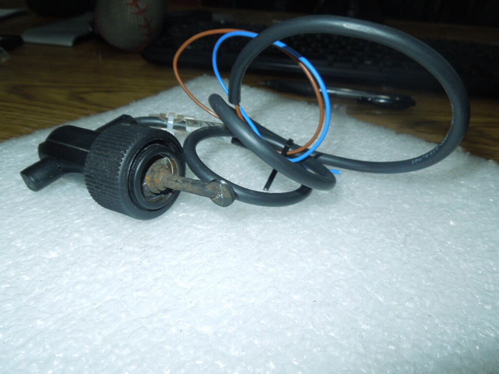 Sika Model: VK315M0DASSI16 Flow Switch.