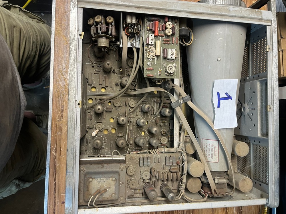 HP Hewlett-Packard Oscilloscope Model 120B - Powers on but untested.