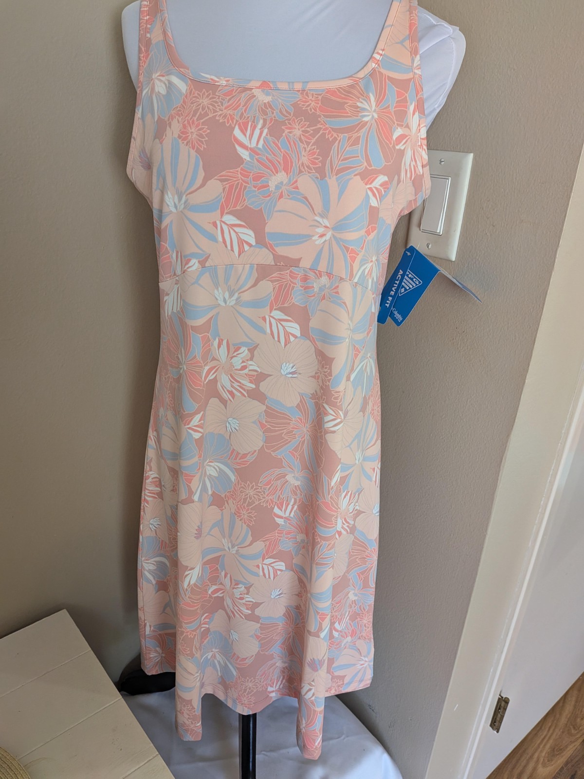 Columbia Large PFG Activewear Floral Causal Dress New w/Tags Ladies