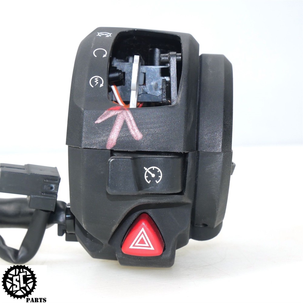 2023 SUZUKI HAYABUSA RIGHT CONTROL HANDLEBAR KILL SWITCH