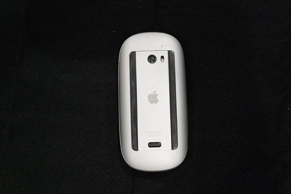 Apple A1296 Wireless Tactile/Multi-Touch Mouse - MB829LL/A