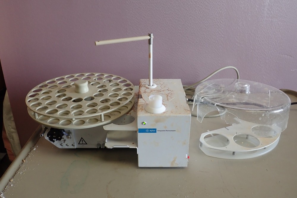 Agilent Technologies G136B Integrated Autosampler