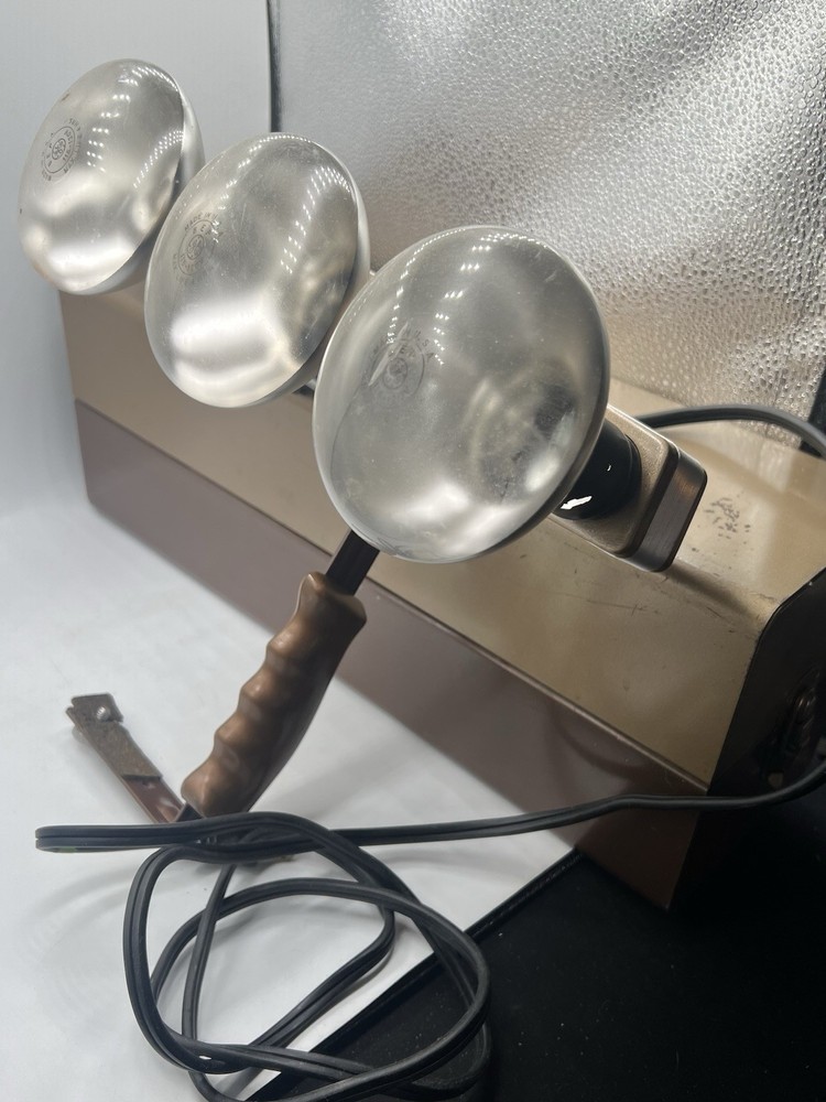 Vintage Studio Floodlights Light Rig in Carrying Case