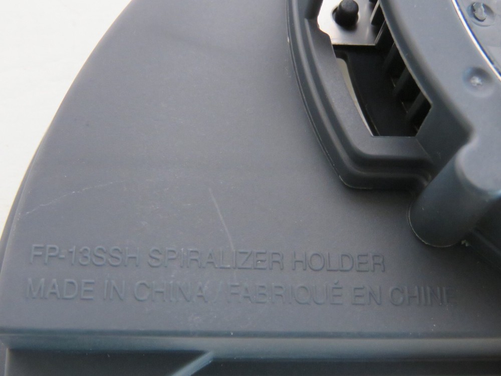 Cuisinart Elemental Replacement Spiralizer Holder FP-13SSH & P2 Blades EUC