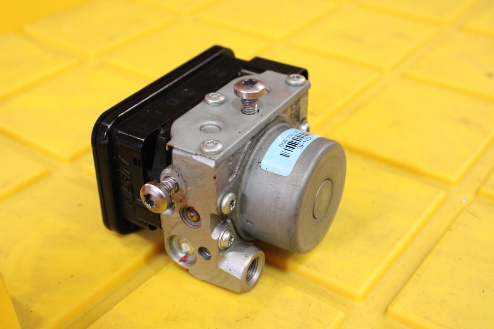 2013 Triumph Daytona 675 ABS OEM ABS PUMP UNIT MODULE