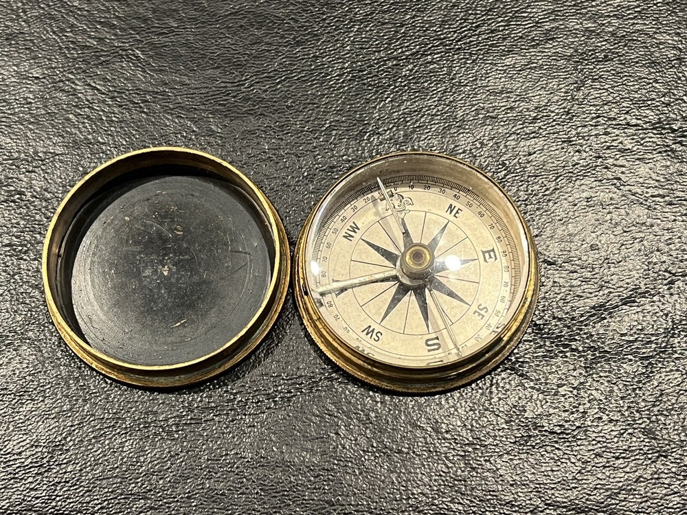 Victorian Brass Cased Pocket Compass