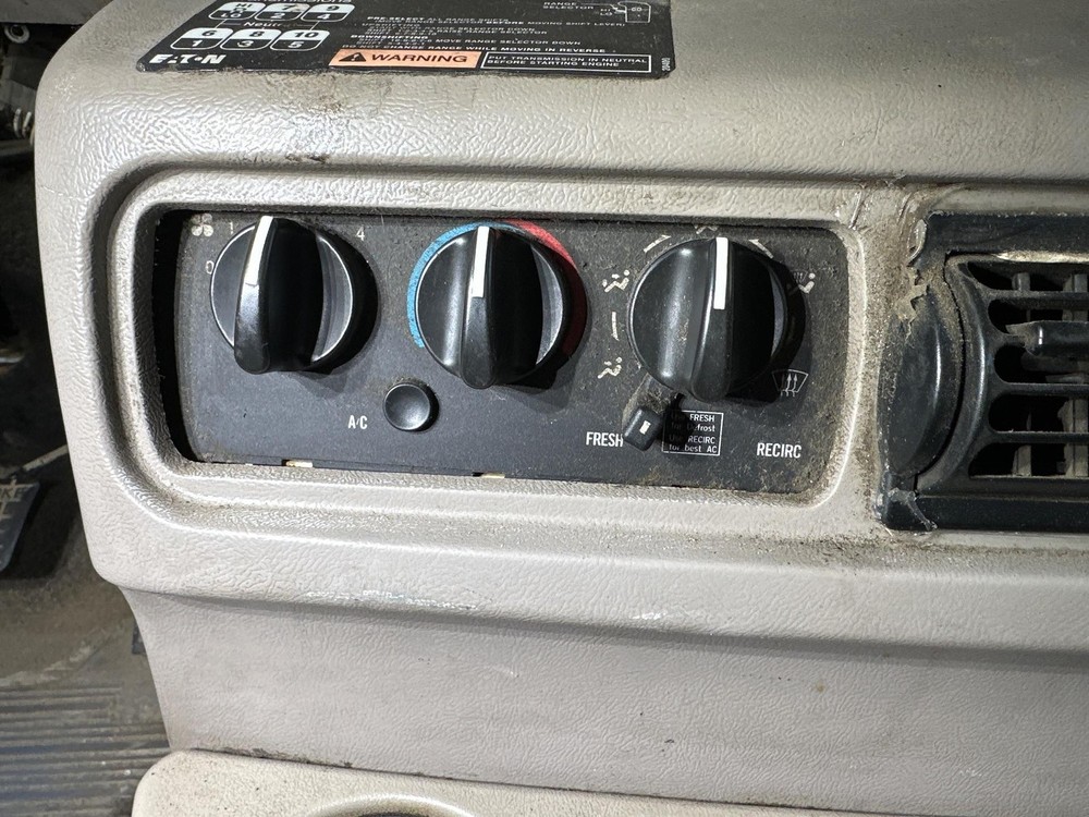 Mack CX VISION Heater A/C Temperature Controls - Used