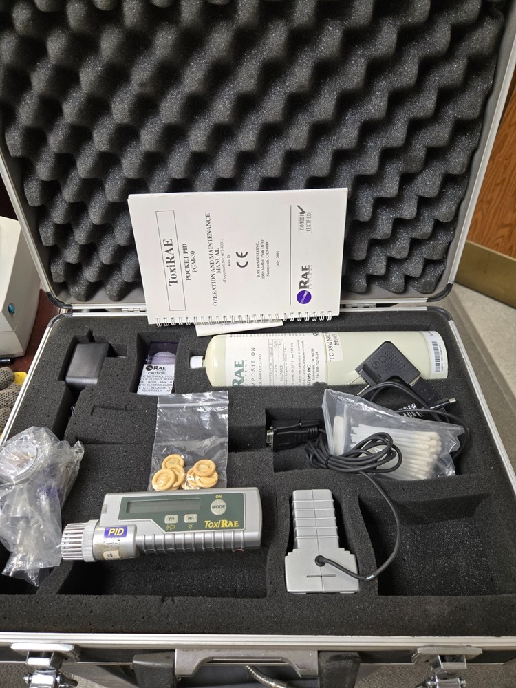 TOXI RAE Systems PGM-30 with case and accessories