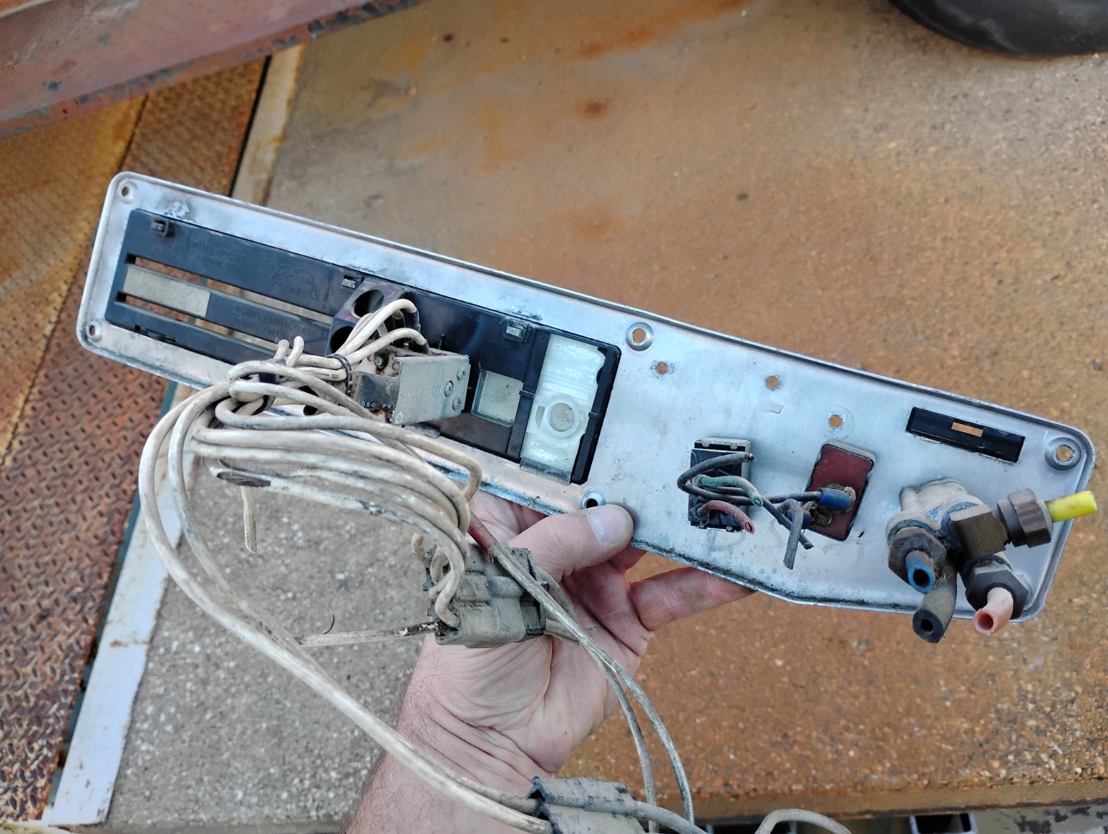 Freightliner FLD120 Heater A/C Temperature Controls - Used