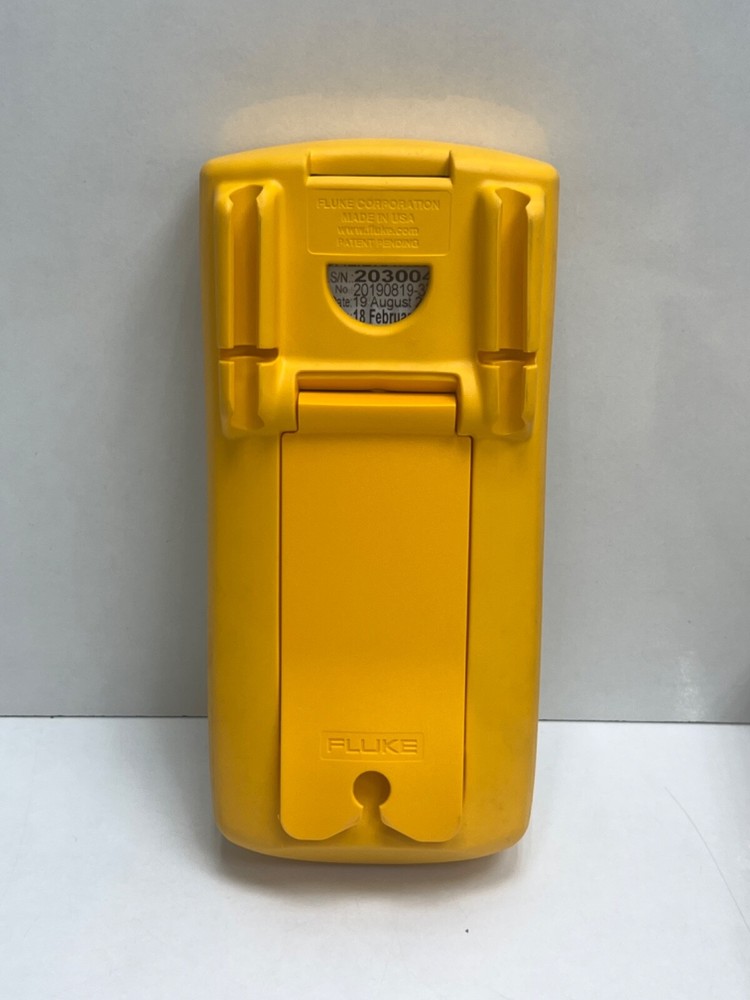 FLUKE 717 1000G Pressure Calibrator