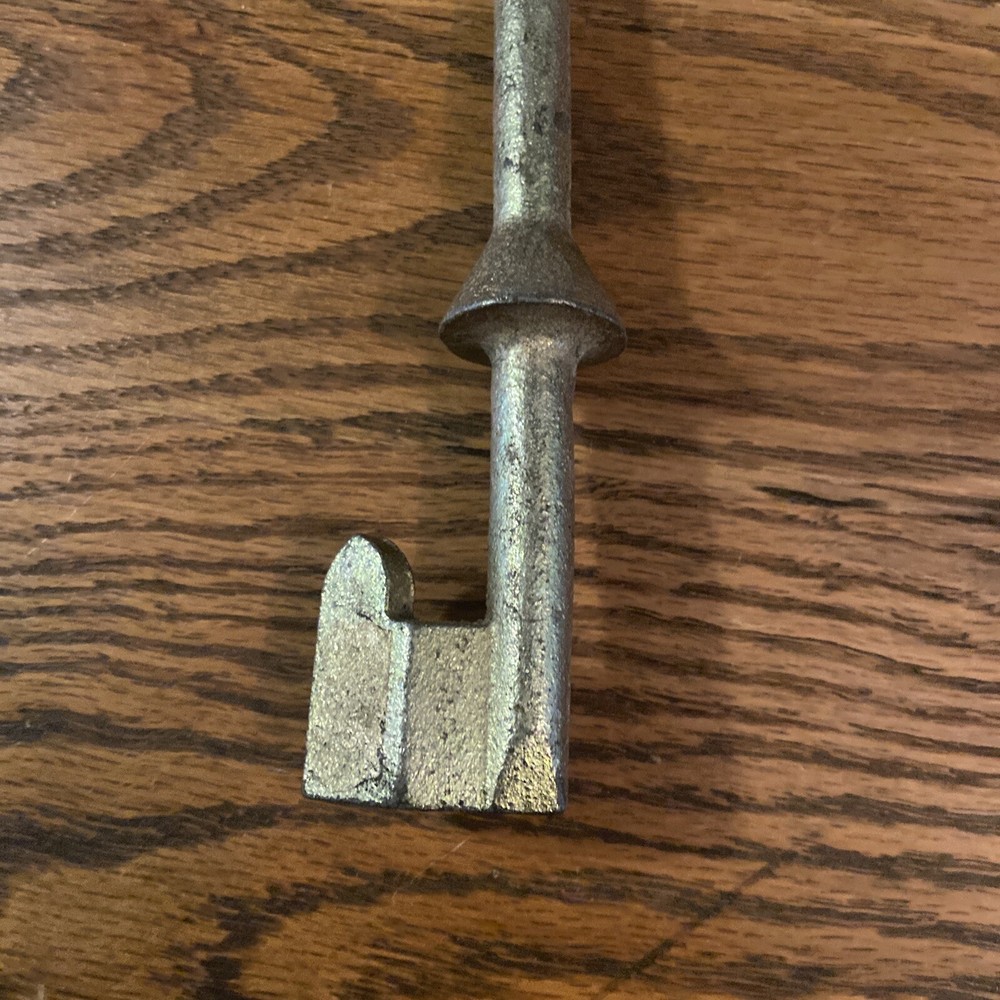 Brass Water Meter Box Lid Key