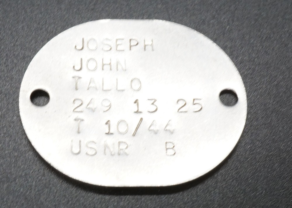 WWII 1944 USNR Navy Naval Dog Tag T 10/44