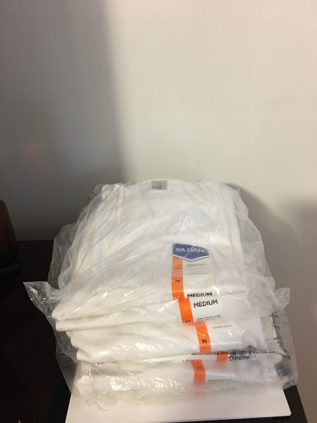 BRAND NEW LOT OF 6 BOYS SIZE M 10-12 GILDAN HEAVY COTTON SHORT SLEEVE WHITE tees