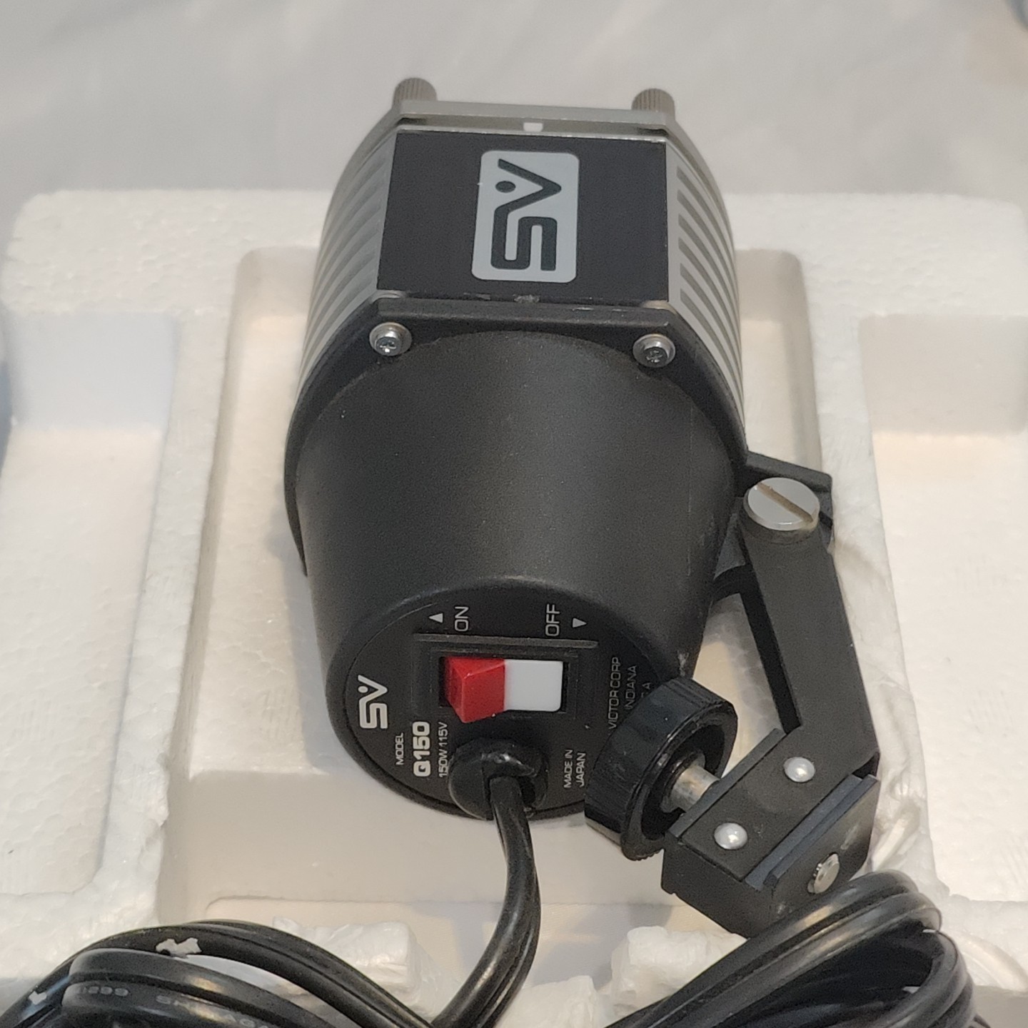 Smith Victor SV Video Light Q150 150W Fits Most Video And 35mm Cameras Works