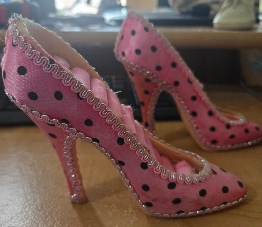 Lot of 4 High Heel Shoe Ring Holders Jewelry Display Fabric Heels Vanity Decor