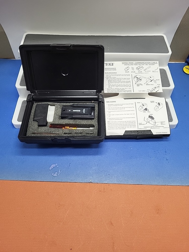 Thomas & Betts Versa - Trak Comminations Cable Intstalling Tool Kit No. UCCSK1 A