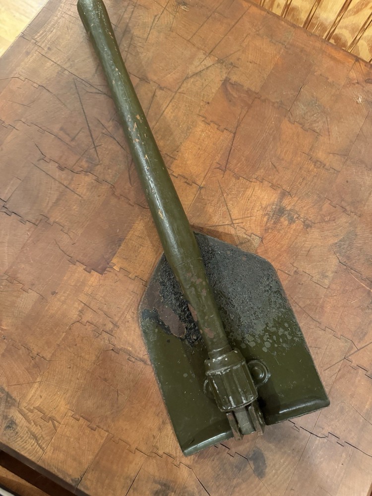 ORIGINAL WWII US ARMY M1943 COMBAT FIELD FOLDING SHOVEL