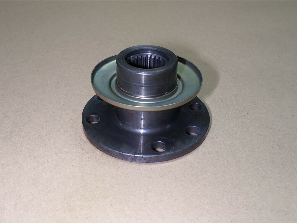 BMW OEM NEW 4x84 input front flange 188 medium case LSD open diff shaft cup