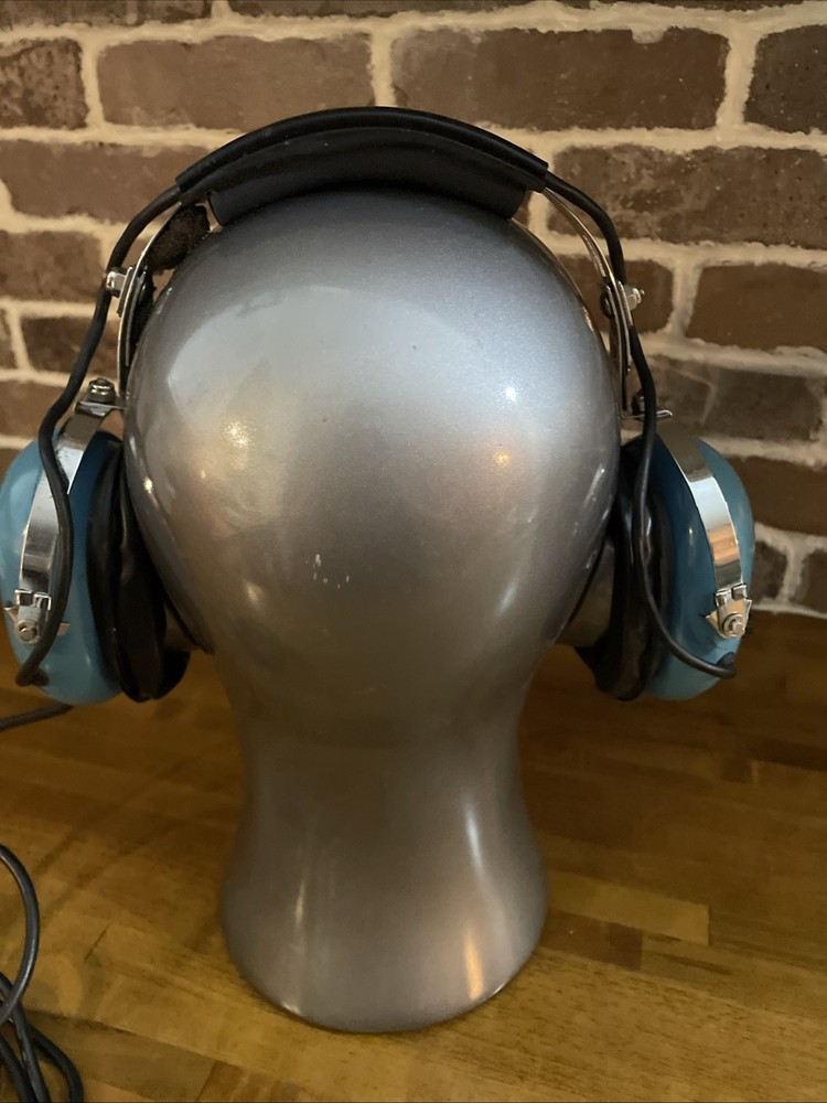 Aviation Headset, Sigtronics Model S-40 UNTESTED Left Earpiece Broken