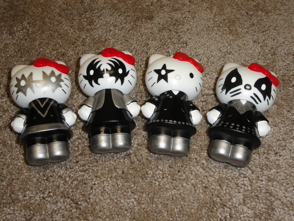 KISS HELLO KITTY Set Plastic Dated 1976 SANIRO in EX Condition